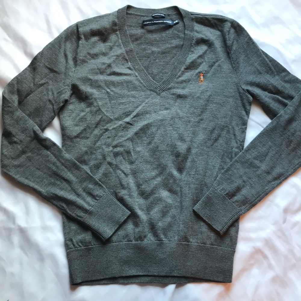 Long sleeve light sweater